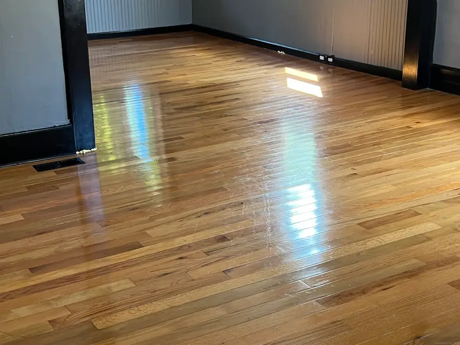 302 Dover Street, Bridgeport, CT 06610 - Image #2