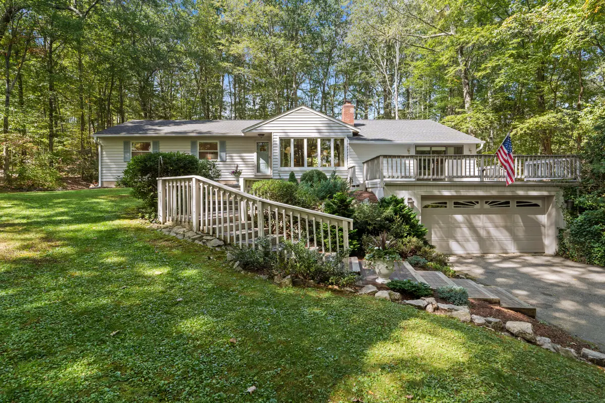 4 Old Bridge Road East, New Fairfield, CT 06812 - Image #1