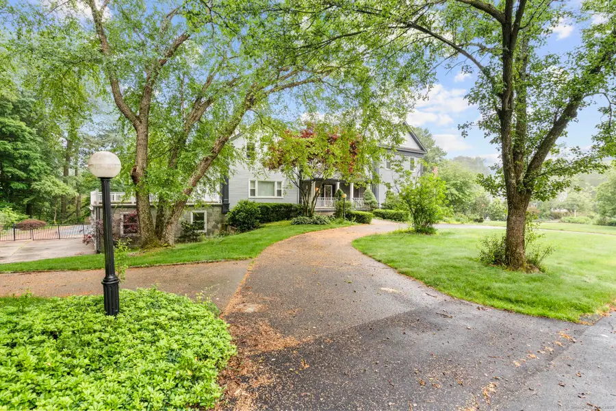 342 Cedarwood Drive, Orange, CT 06477 - Image #2