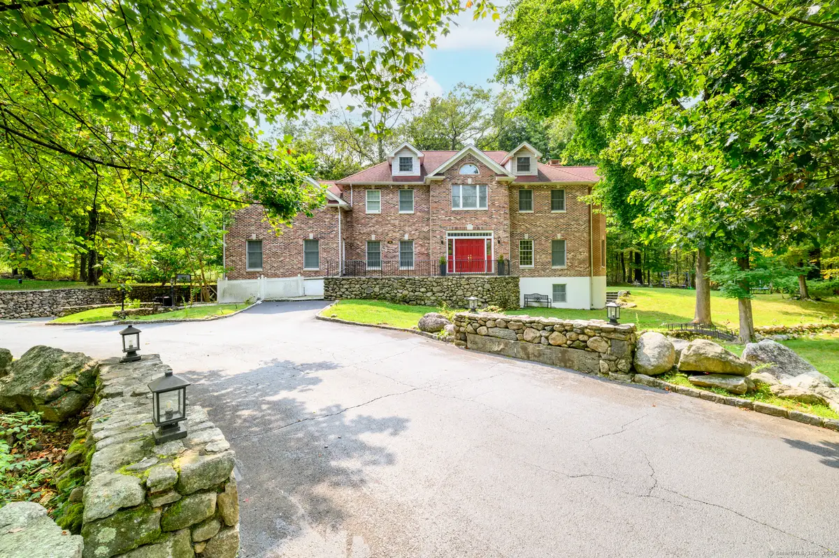 185 Interlaken Road, Stamford, CT 06903 - Image #1