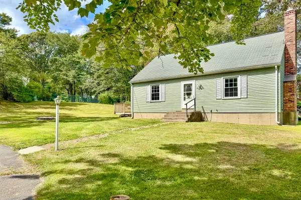 26 Kilmartin Avenue, Bristol, CT 06010