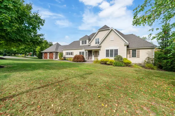 1 Hampshire Court, Middlebury, CT 06762