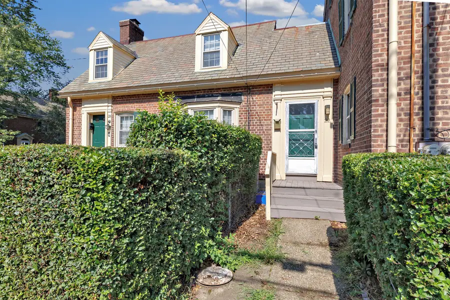 22 Sims Street, Bridgeport, CT 06604 - Image #2