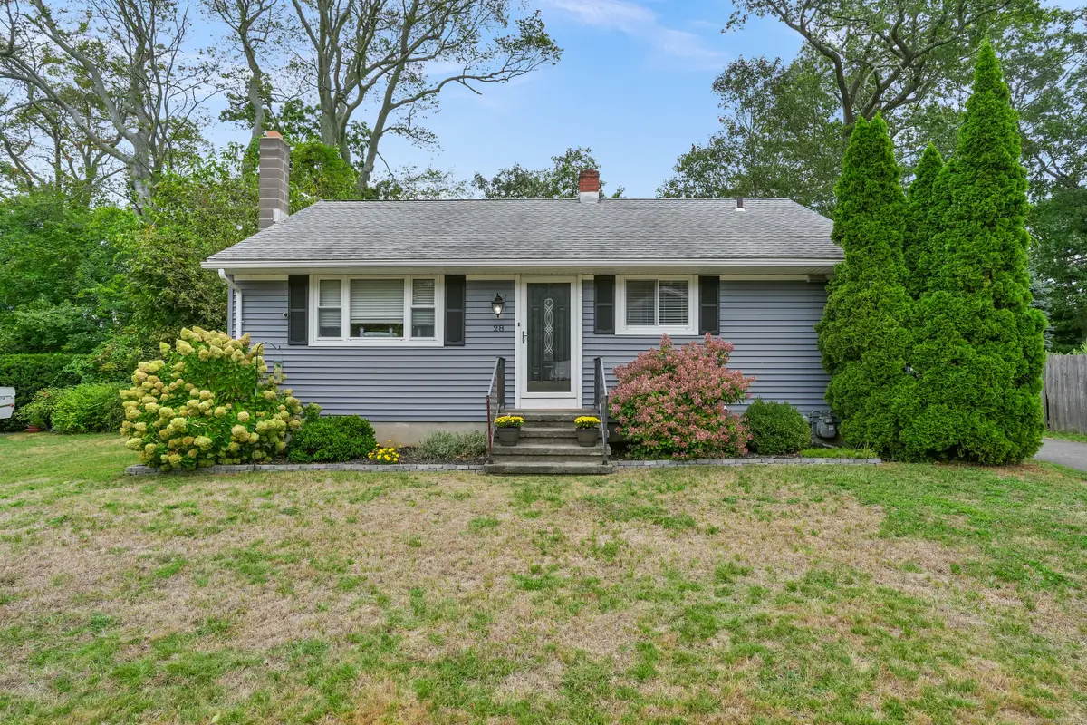 28 Live Oaks Road, Milford, CT 06460 - Image #1