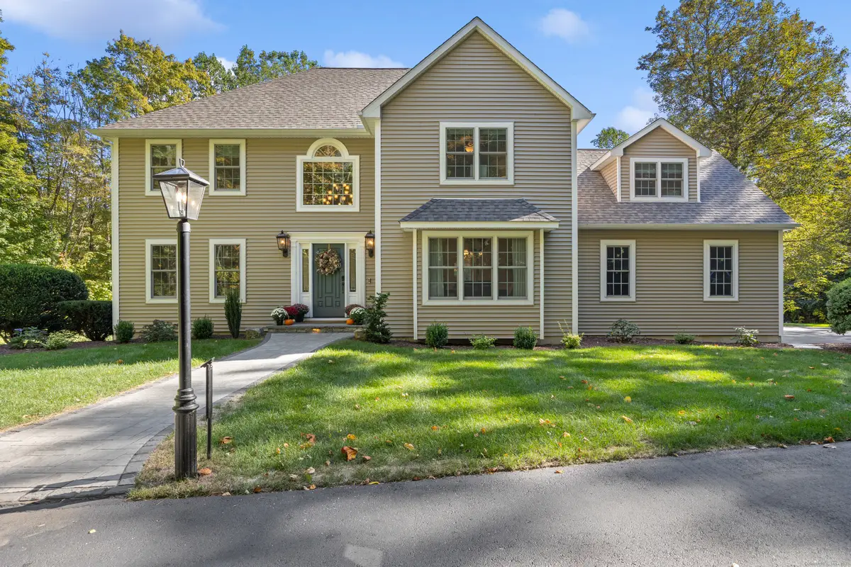 31 Nathan Hale Court, Cheshire, CT 06410 - Image #1