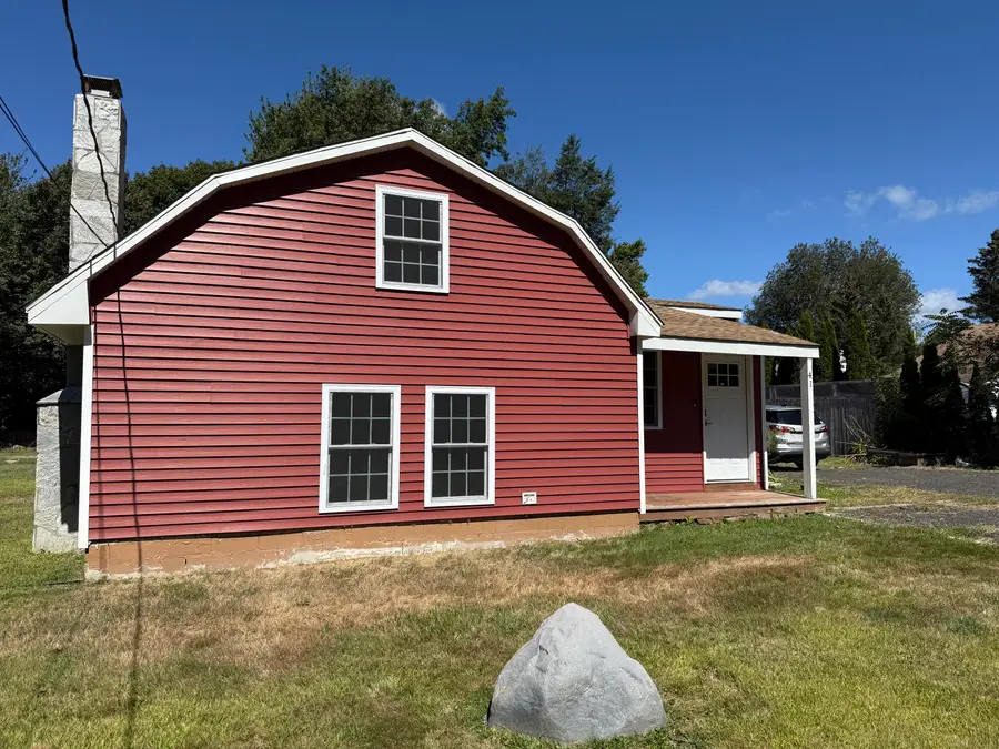 41 Long Swamp Road, Wolcott, CT 06716 - Image #3