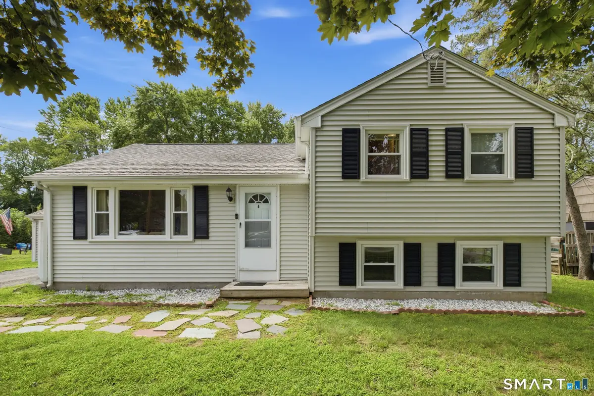 15 Lin Sal Street, Windsor Locks, CT 06096 - #1