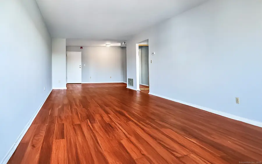 393 Laurel Avenue #APT 415, Bridgeport, CT 06605 - Image #3