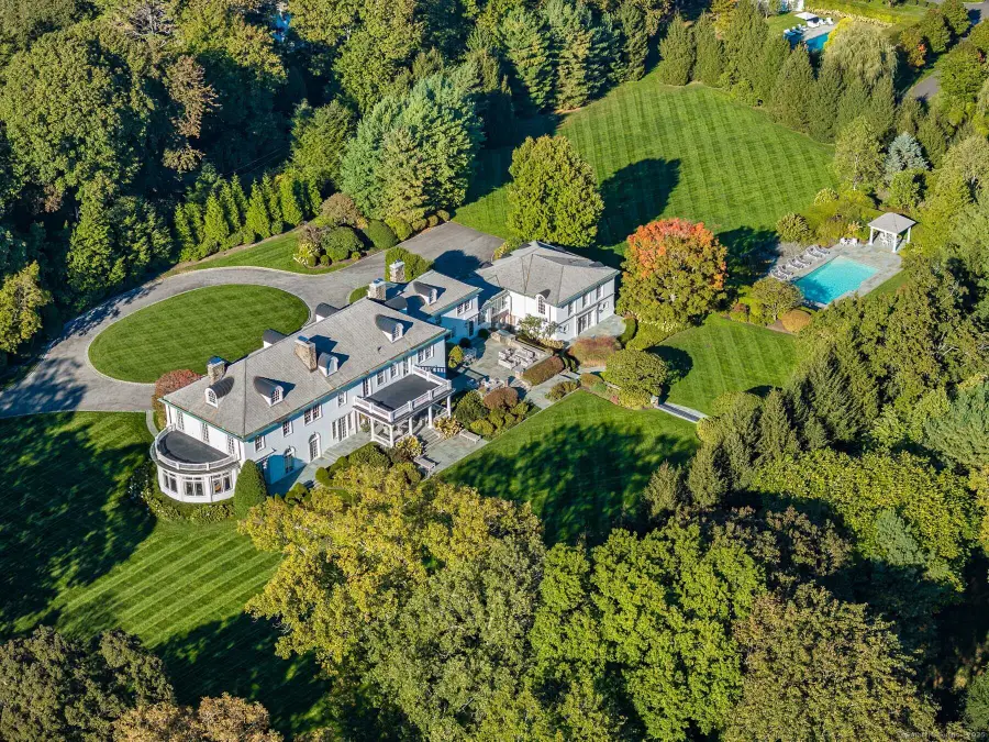 561 Smith Ridge Road, New Canaan, CT 06840 - Image #3