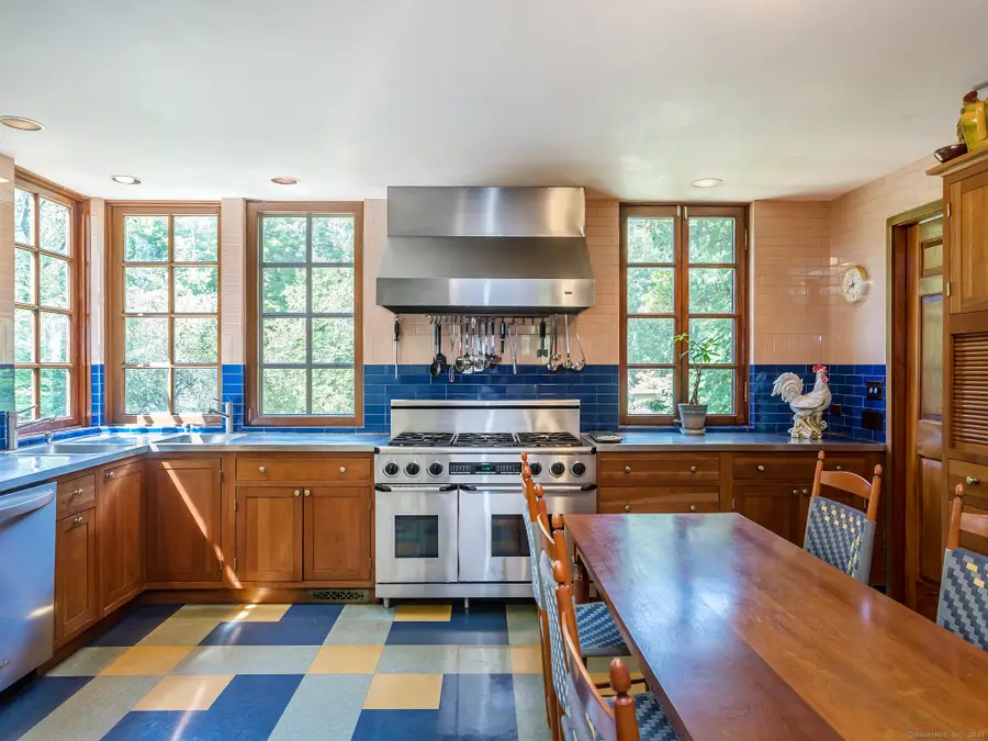 28 West Chestnut Hill Road, Litchfield, CT 06759 - Image #2