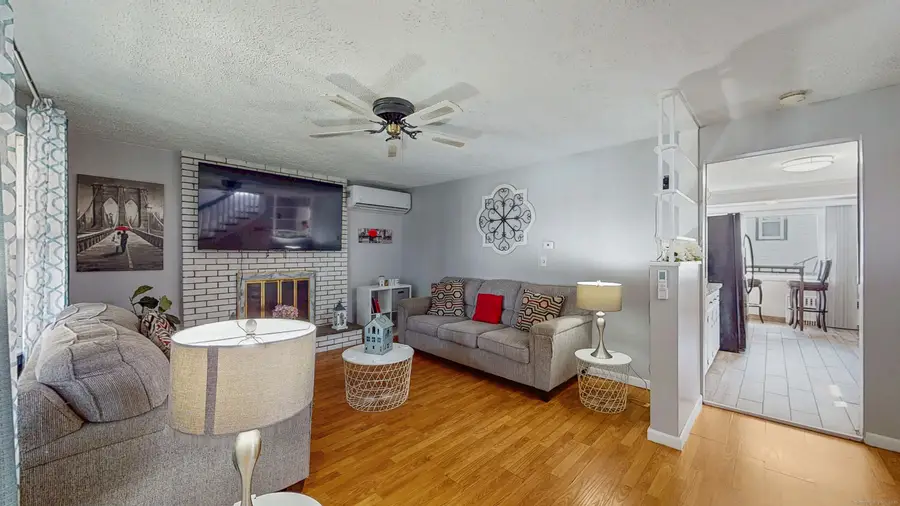 82 Nepaug Street, Hartford, CT 06106 - Image #3