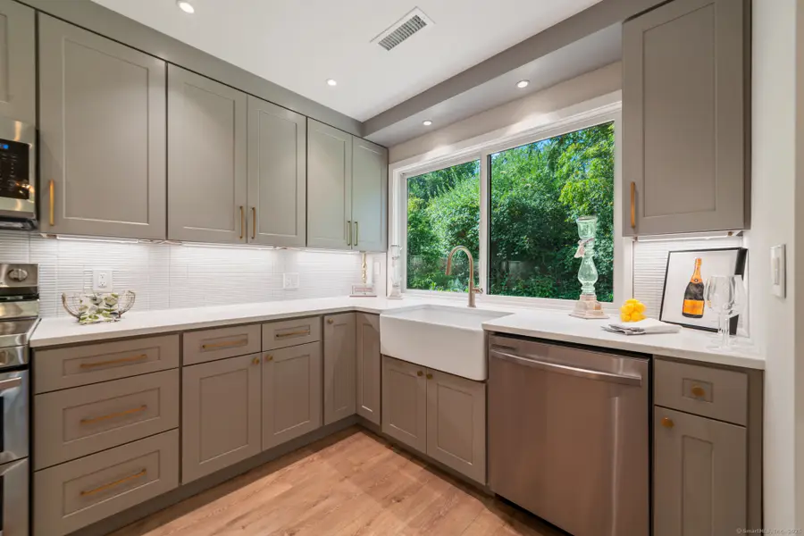 644 Heritage Village #A, Southbury, CT 06488 - Image #2