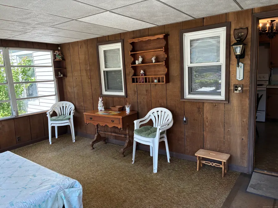 27 Harding Avenue, Newington, CT 06111 - Image #3