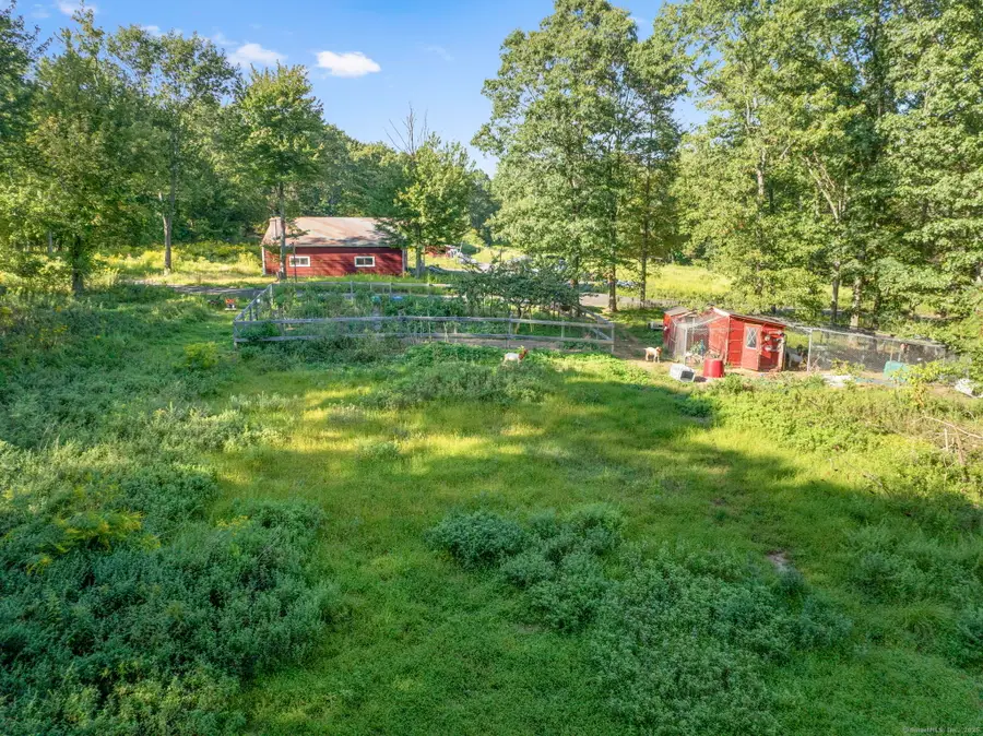 100 Hunters Mountain Road, Naugatuck, CT 06770 - Image #3