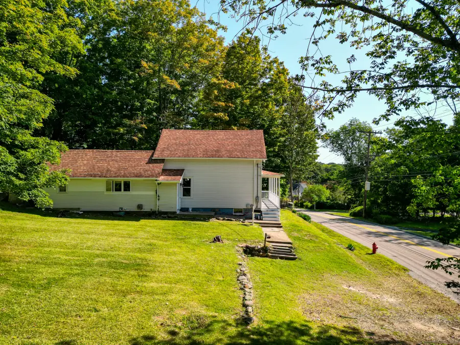 33 Newton Street, Norwich, CT 06360 - Image #3