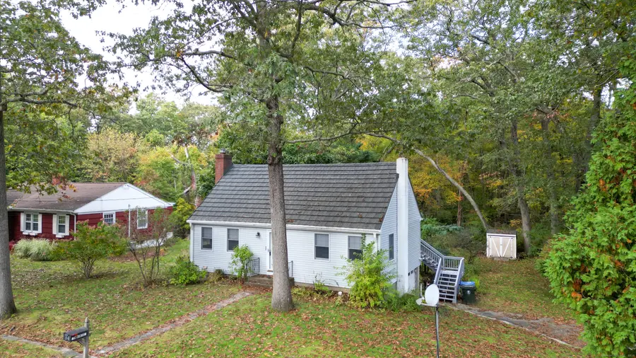 34 Ridgewood Drive, Norwich, CT 06360 - Image #2