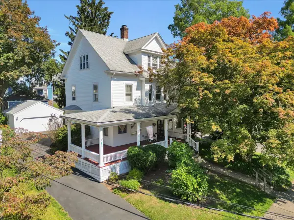 35 Broadview Street, Bristol, CT 06010