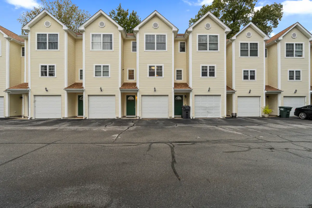 527 West Thames Street #9, Norwich, CT 06360 - Image #1