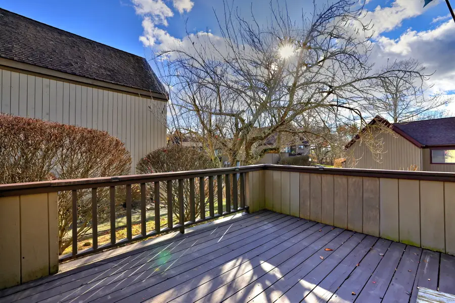 736 Quinnipiac Lane #B, Stratford, CT 06614 - Image #3