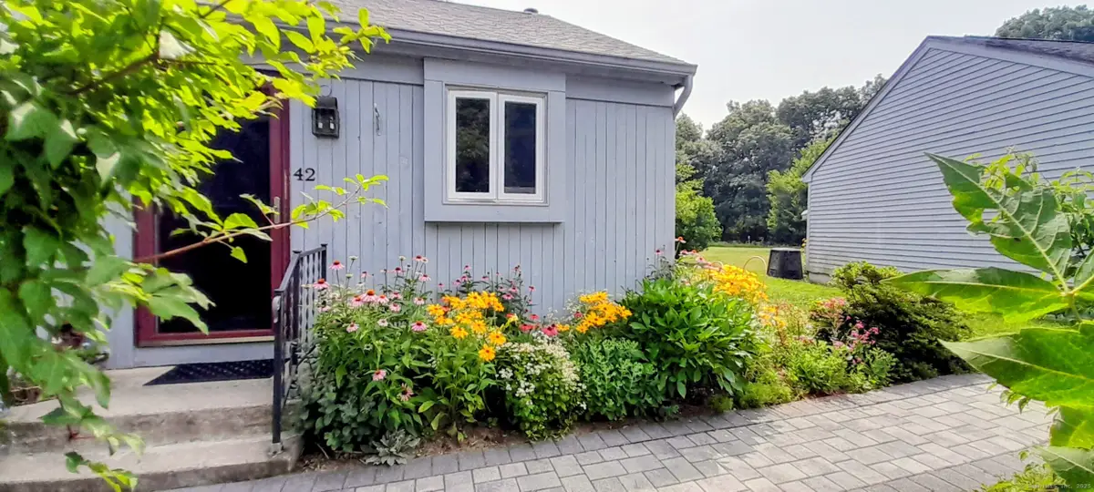 42 Woodstock Meadows #42, Woodstock, CT 06281 - Image #1