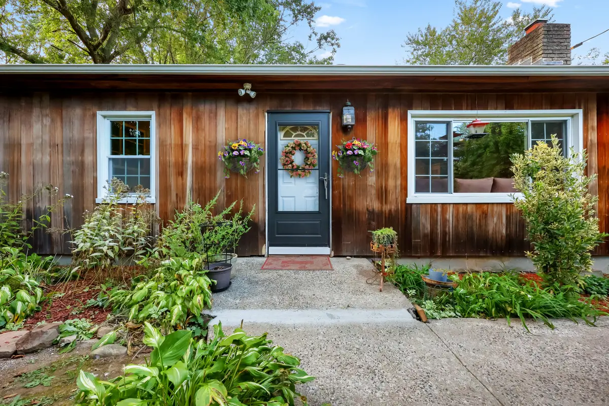 325 Shelton Road, Trumbull, CT 06611 - Image #1