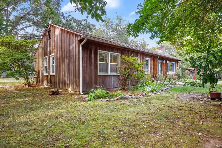 325 Shelton Road, Trumbull, CT 06611 - Image #2