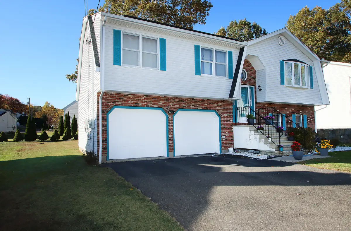 134 Heritage Drive, Waterbury, CT 06708 - Image #1