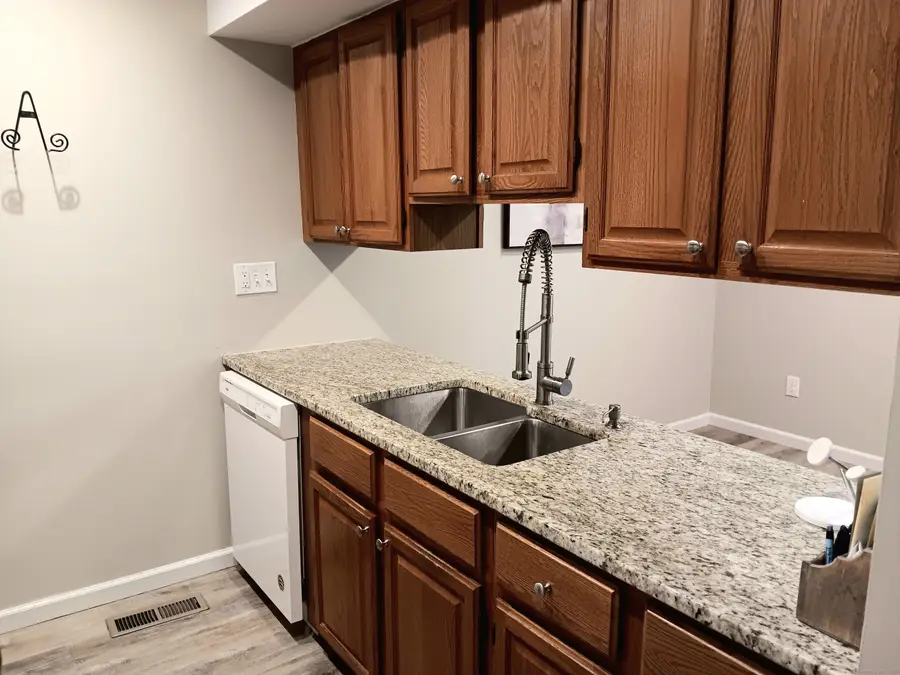 380 Hitchcock Road #112, Waterbury, CT 06705 - Image #2