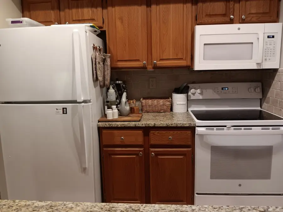 380 Hitchcock Road #112, Waterbury, CT 06705 - Image #3