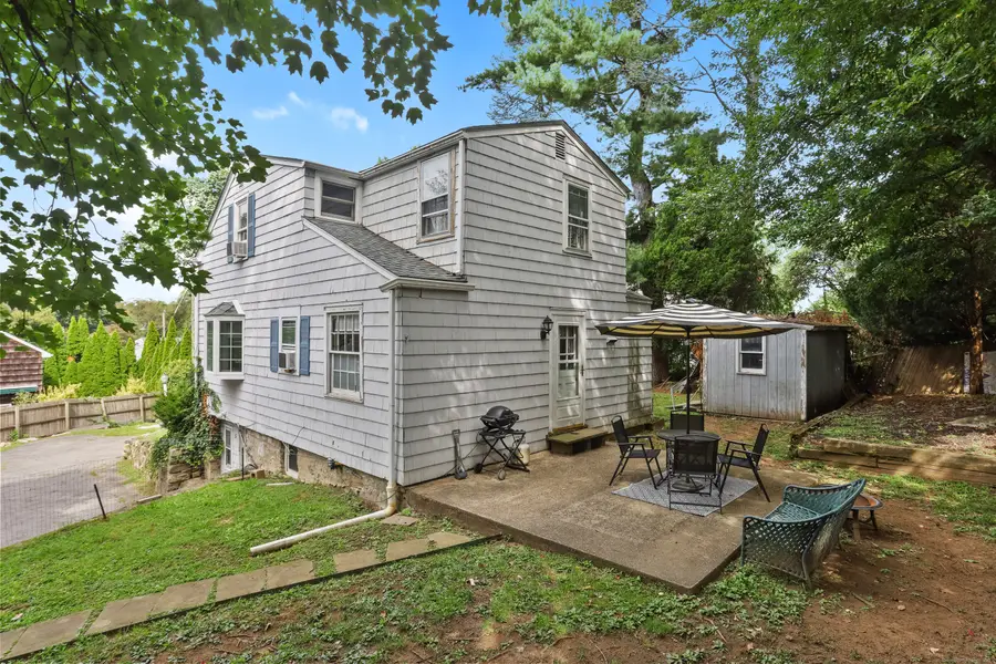 25 Hoover Road, Riverside, CT 06878 - Image #2
