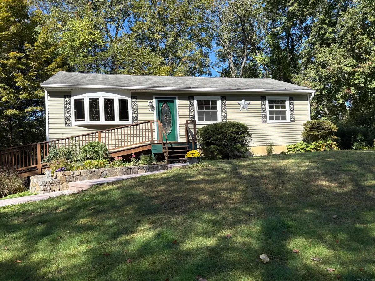 28 Lakeview Terrace, Newtown, CT 06482 - Image #1