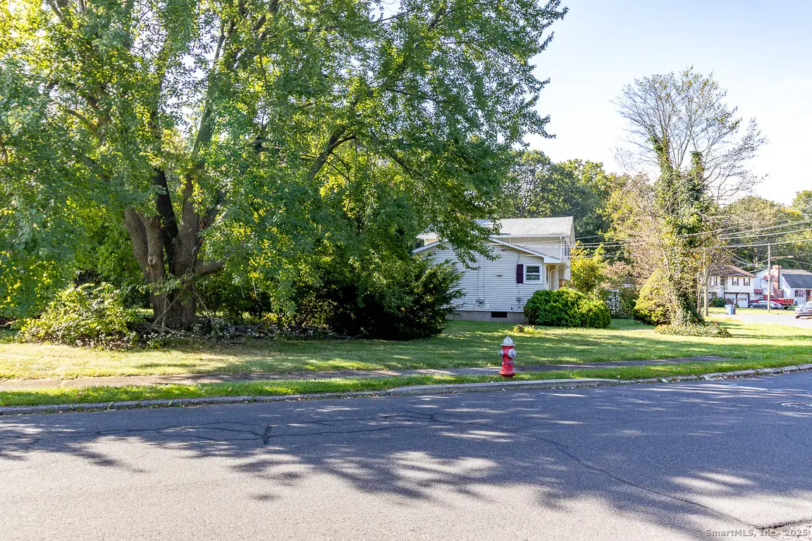 230 Hillhurst Avenue, New Britain, CT 06053 - Image #1