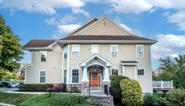 6 Paulding Terrace #6, Danbury, CT 06810