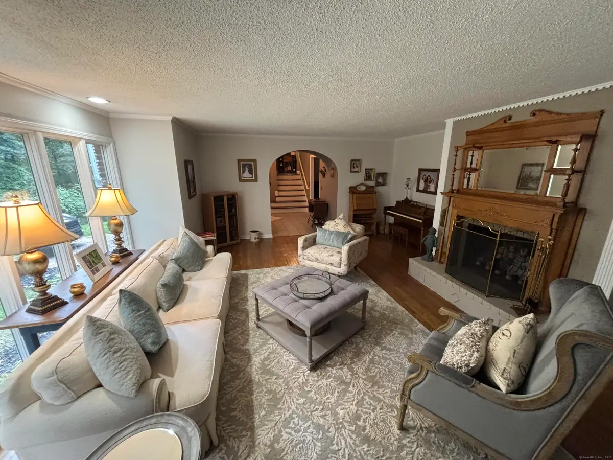 80 Pine Hollow Drive, Middlebury, CT 06762 - Image #1