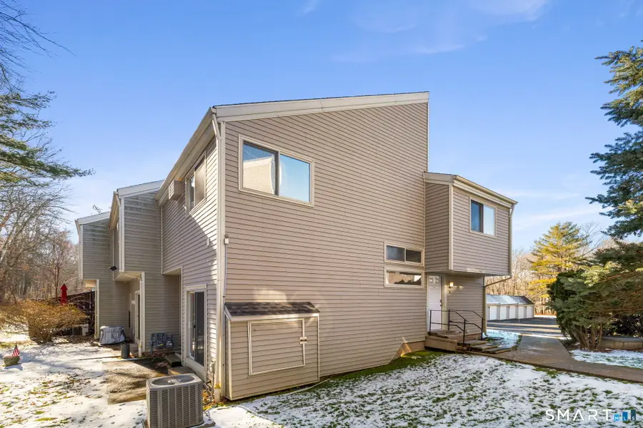 20 Cherokee Court #20, Cromwell, CT 06416 - Image #2