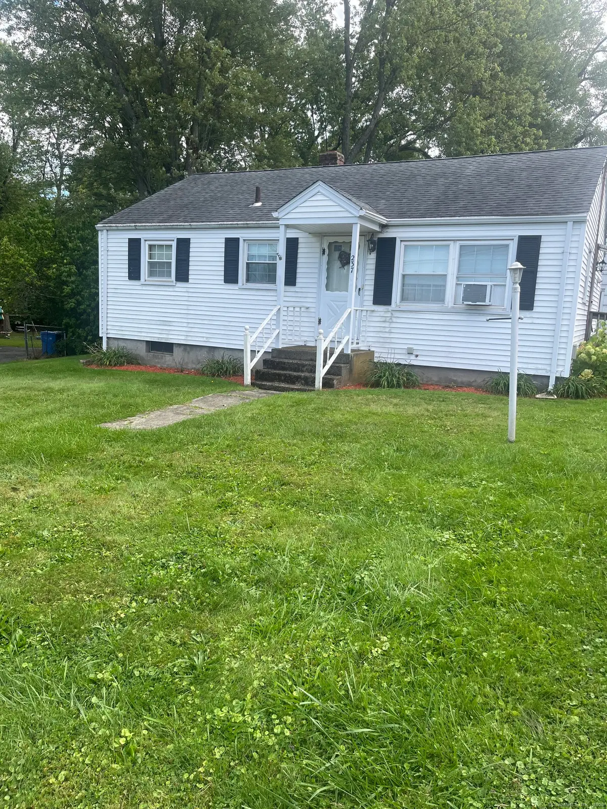 237 Mountain Street, Hartford, CT 06106 - Image #1