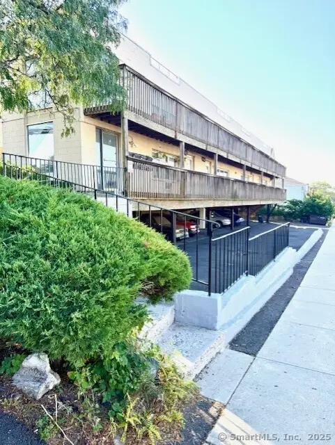 8 Wardwell Street #APT 6, Stamford, CT 06902 - Image #1