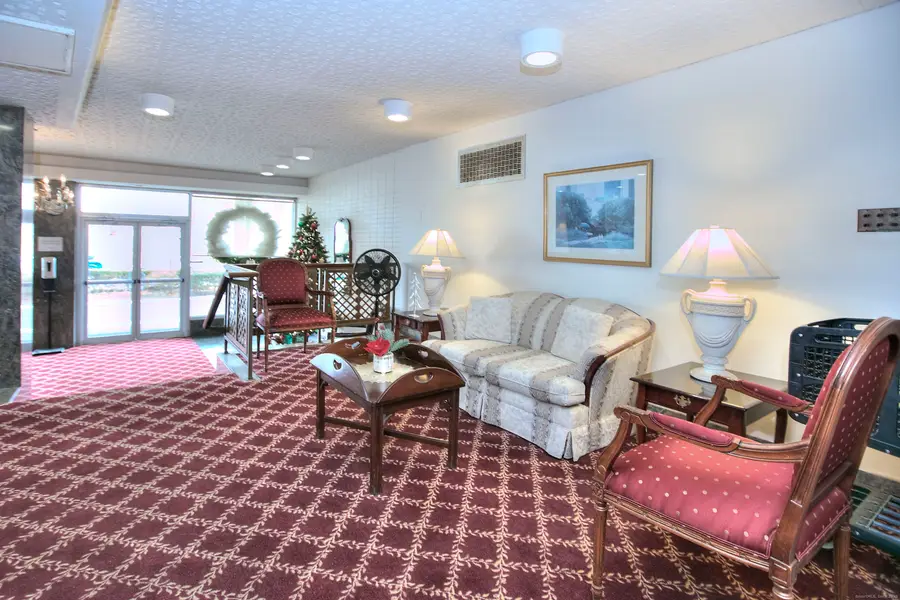 25 Cartright Street #5D, Bridgeport, CT 06604 - Image #3