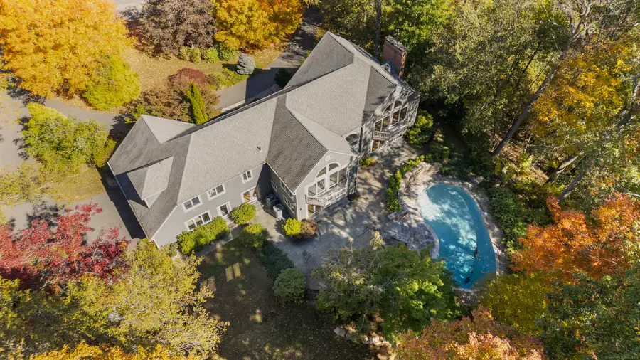 29 High Point Drive, East Hampton, CT 06424 - Image #2