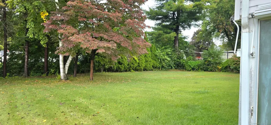 28 Elizabeth Drive, Manchester, CT 06042 - Image #3