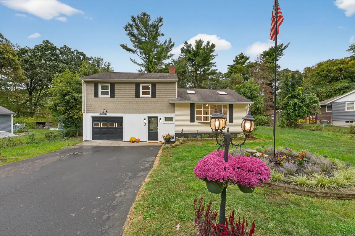 3 Webster Drive, Preston, CT 06365 - Image #1