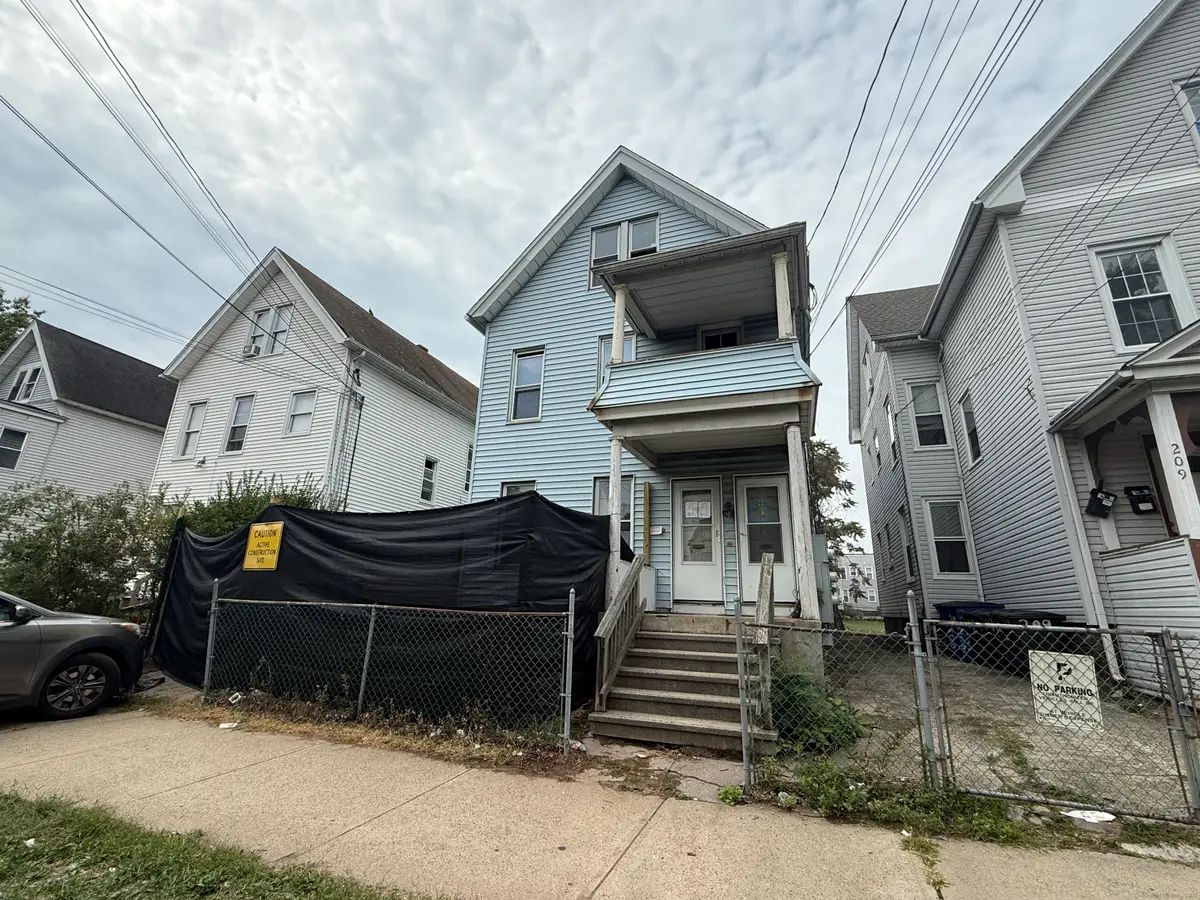 211 Kimberly Avenue, New Haven, CT 06519 - Image #1