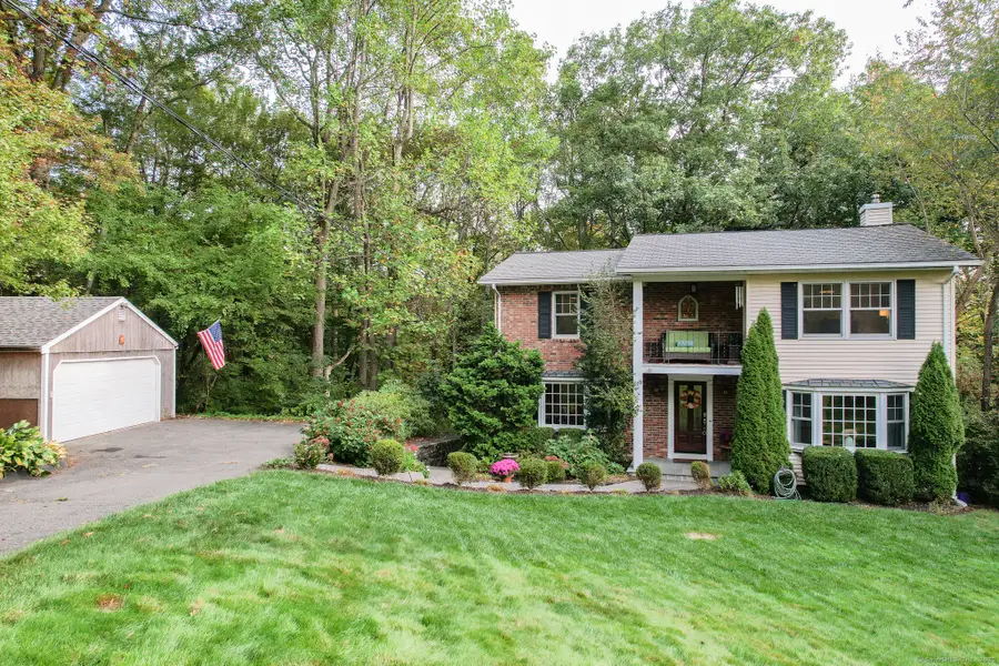 182 Bayberry Terrace, Middlebury, CT 06762 - Image #2