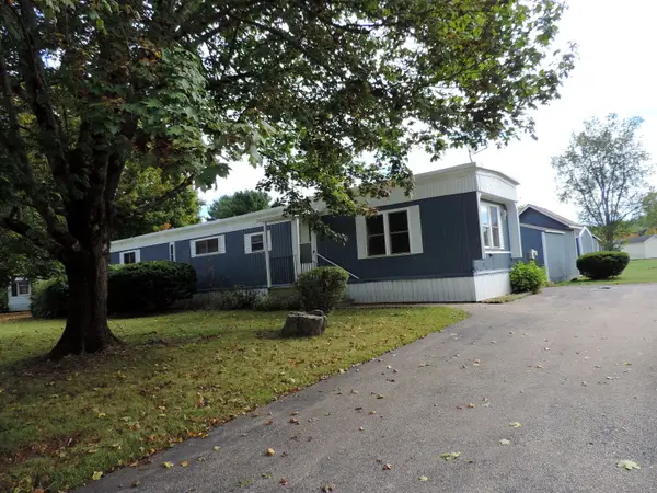 81 Parkway Drive, Thompson, CT 06277