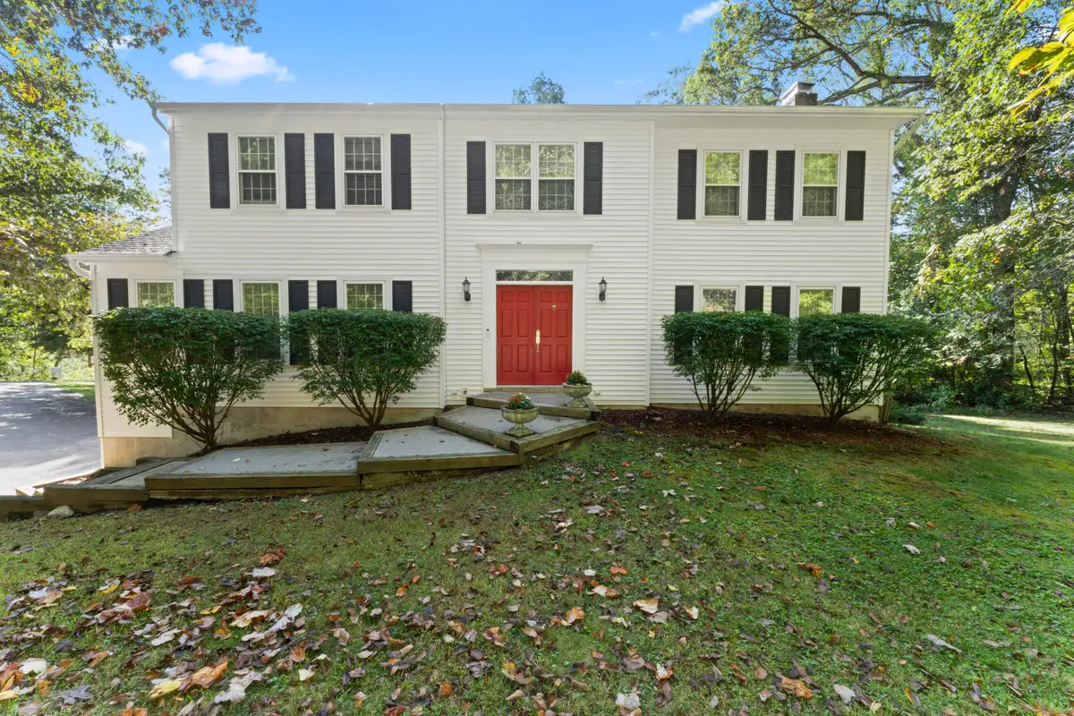 2 Sutherland Drive, Newtown, CT 06482 - Image #1