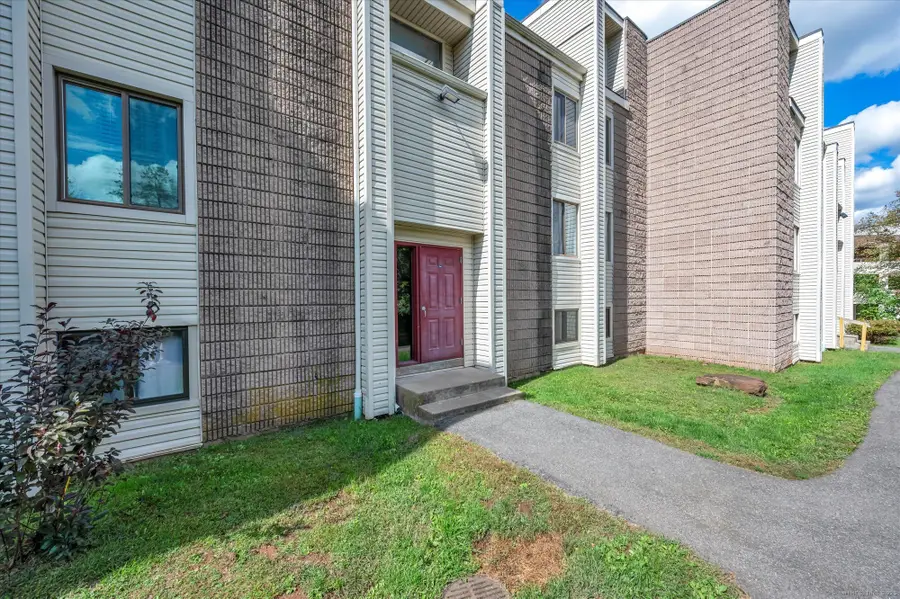 56 Burgundy Hill Lane #56, Middletown, CT 06457 - Image #3