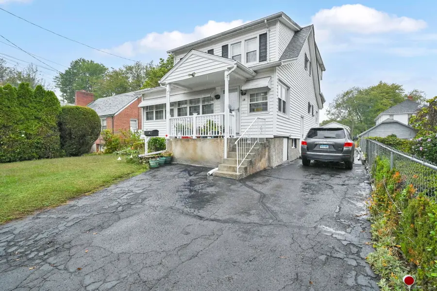 18 Englewood Avenue, Bloomfield, CT 06002 - Image #3