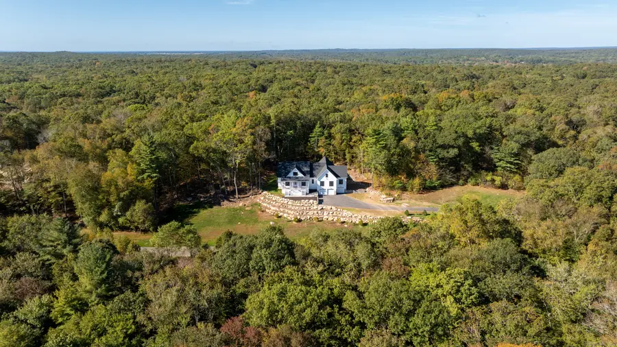 23 Lords Meadow Lane, Old Lyme, CT 06371 - Image #2