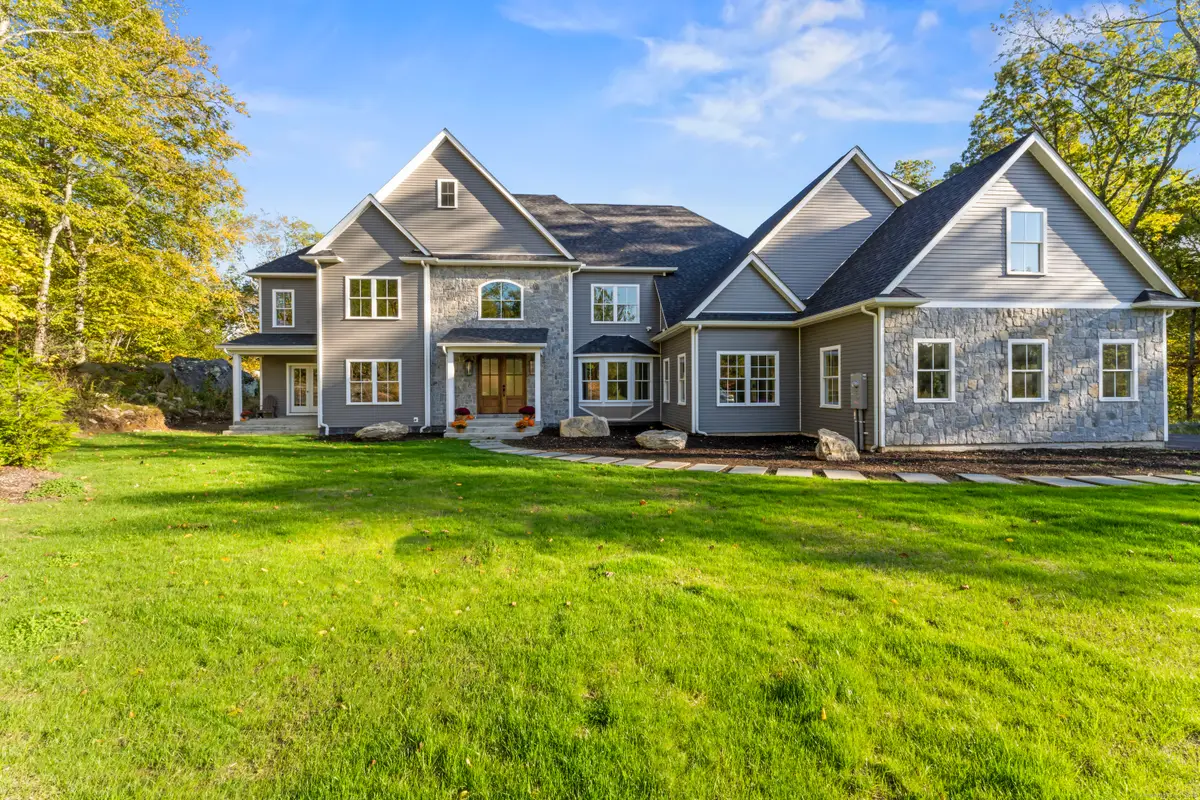 5 Vona Way, Newtown, CT 06470 - Image #1