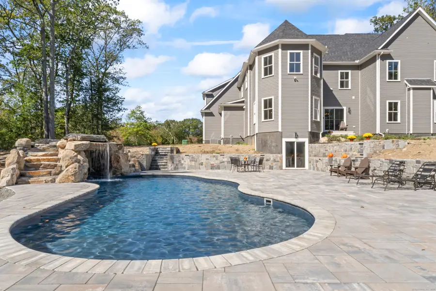 5 Vona Way, Newtown, CT 06470 - Image #2